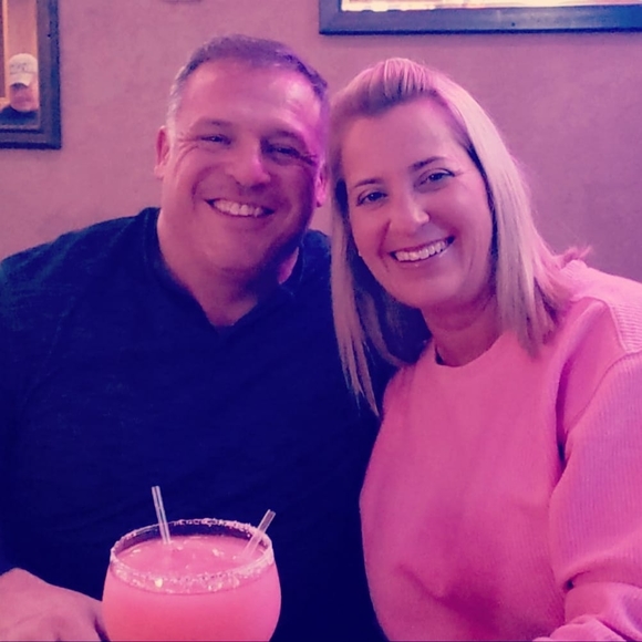 Meet your Posher, Vicki - Picture 1 of 1